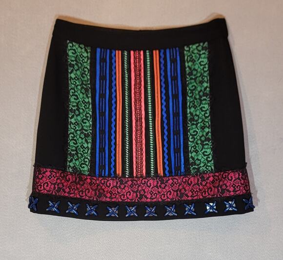 Nanette Lepore Dresses & Skirts - Nanette Lepore Black Multicolor Lace Beaded Miniskirt Size 4